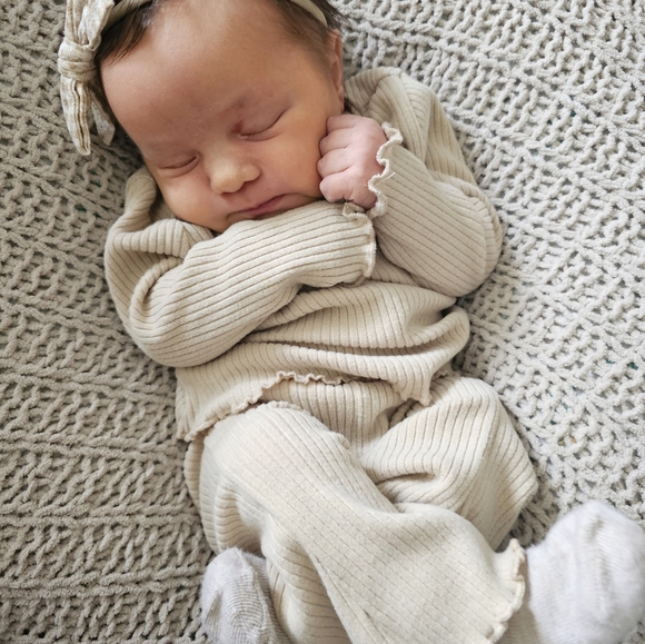 MEET YOUR SELLER! 💖🥰 - Picture 12 of 16